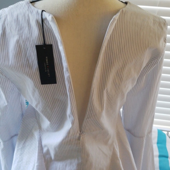 Beautiful bell sleeve Romeo & Juliet shirt - Picture 8 of 8